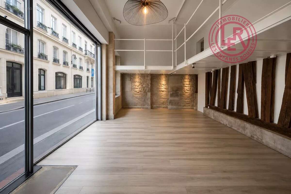 Commerce à PARIS-10E