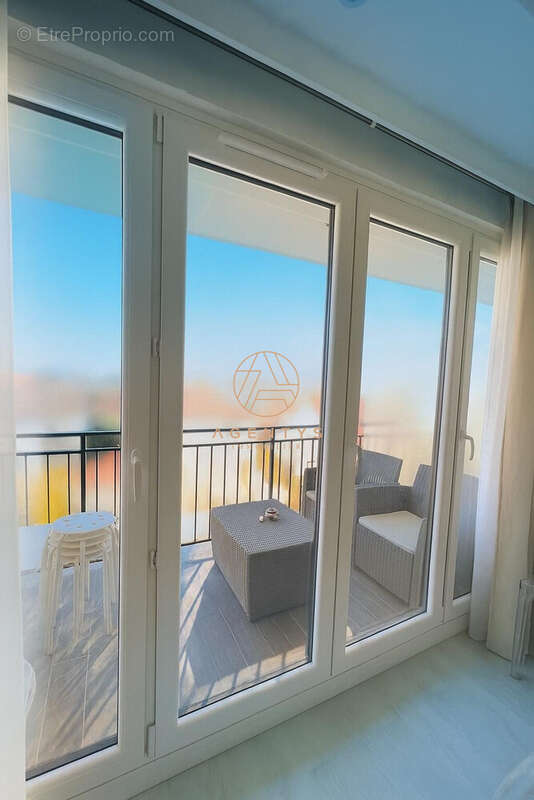 Appartement à SAINT-MAUR-DES-FOSSES