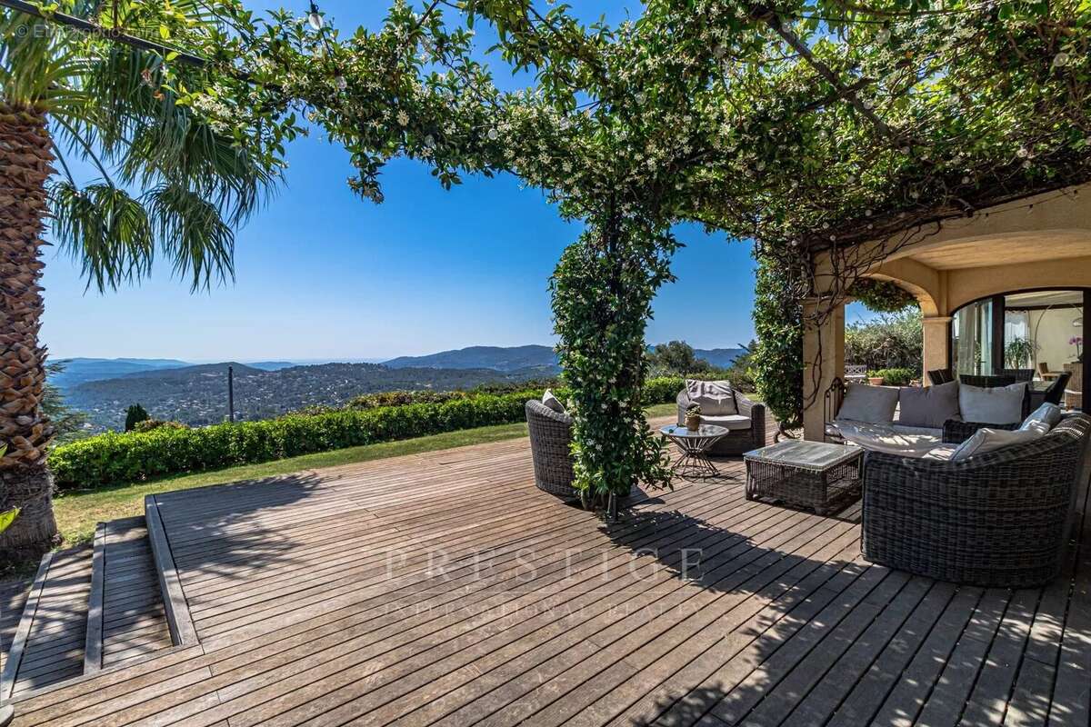 Le Tignet, Villa 4 chambres, plain pied, piscine, vue mer - photo 3