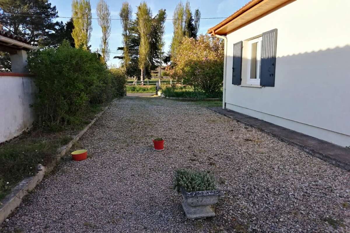 Maison à LOUPIAC