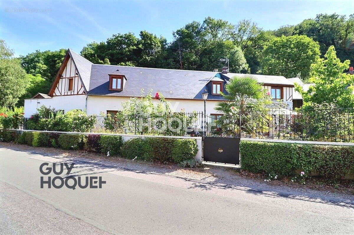 Maison à BERNAY
