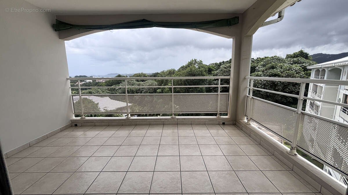 Appartement à LE ROBERT