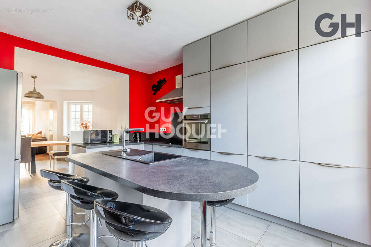 Maison de caractère en meulière de 162m² à soisy-sur-seine - photo 4