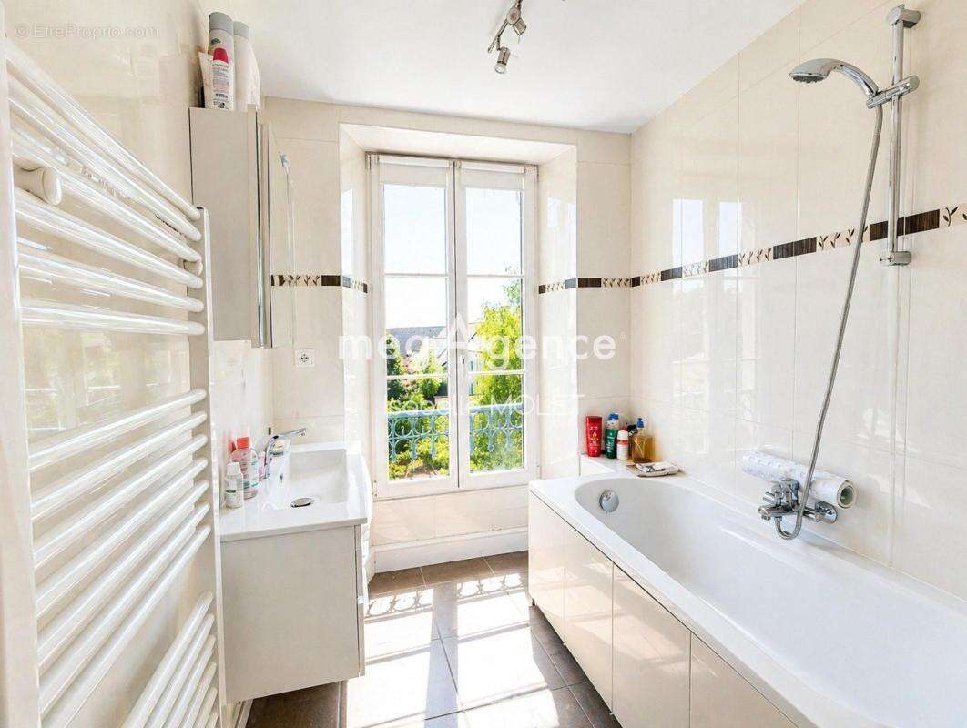 Maison de caractère de 10 pièces avec piscine - photo 13