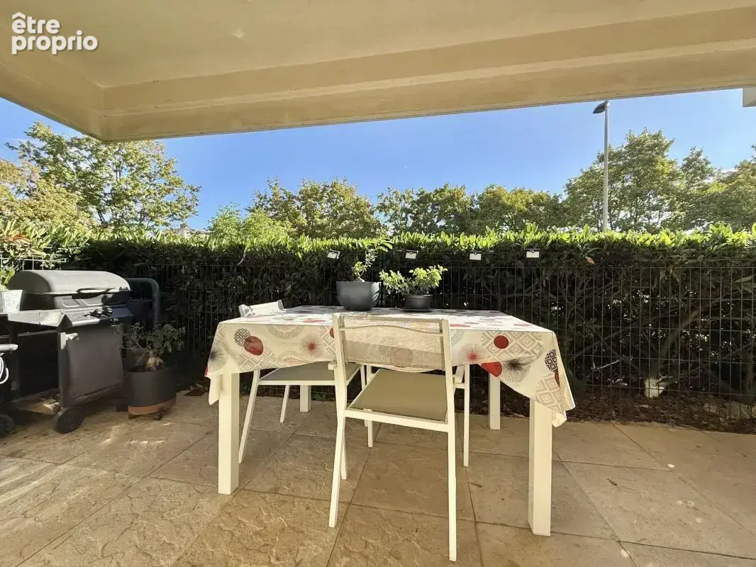 Dijon – port du canal  t3 66 m² rénové – rez-de-jardin – place parking privative & cave - photo 3