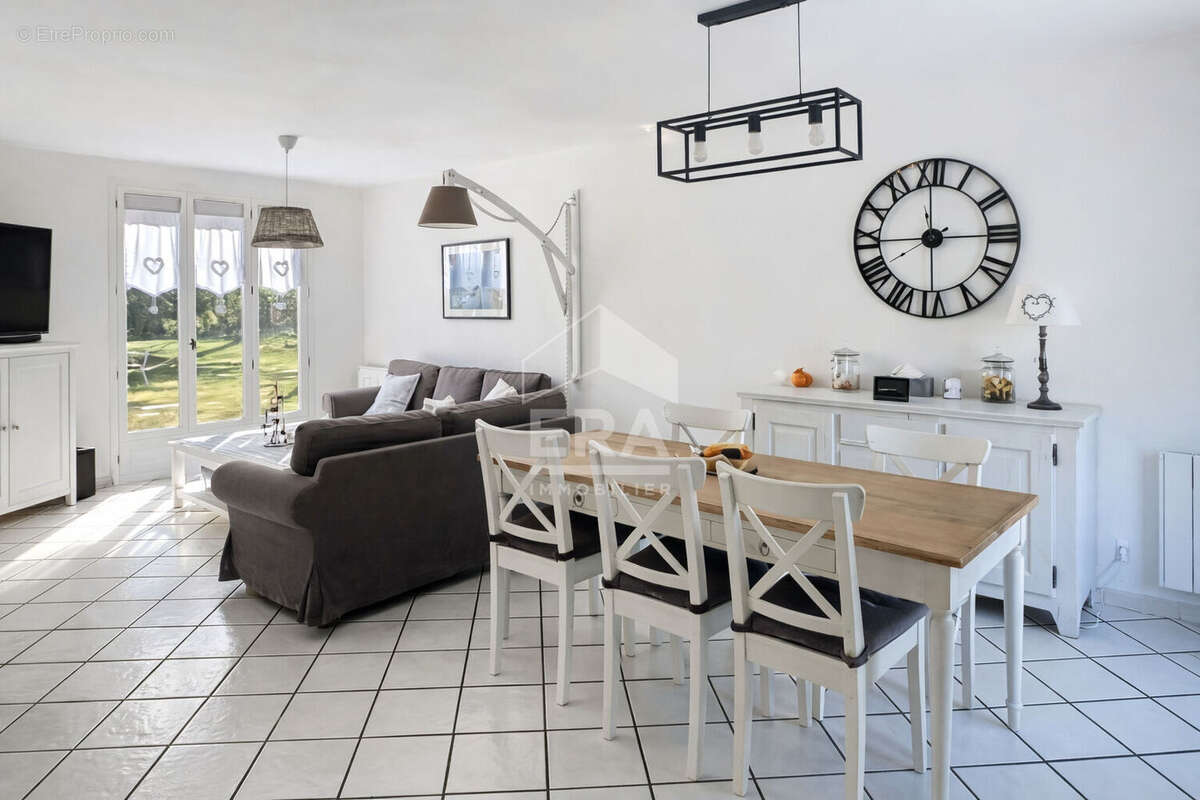 Maison à LA FERTE-ALAIS