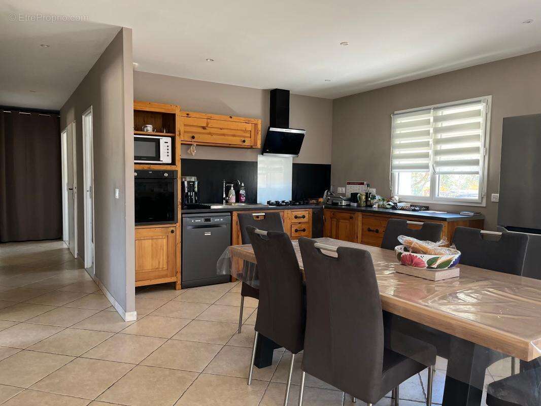 Maison à VILLEVEYRAC