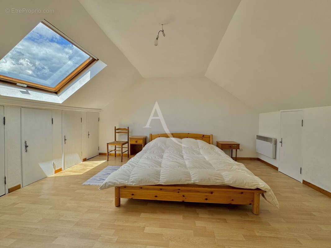 Maison à OZOIR-LA-FERRIERE