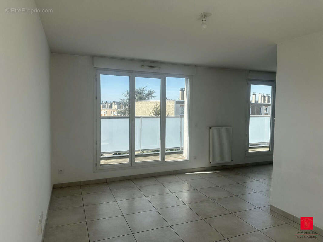 Appartement à BRON