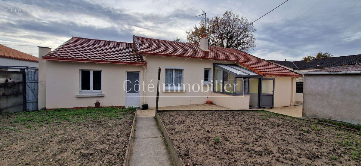 Maison de plain-pied à proximité immédiate du bourg  Saint-Michel - photo 10