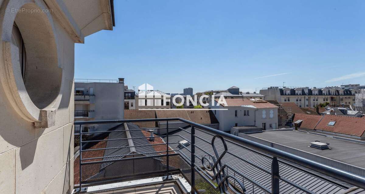 Appartement 4 pièces récent situé Rue Auguste MOUNIE EN HYPER-CENTRE-VILLE - photo 15