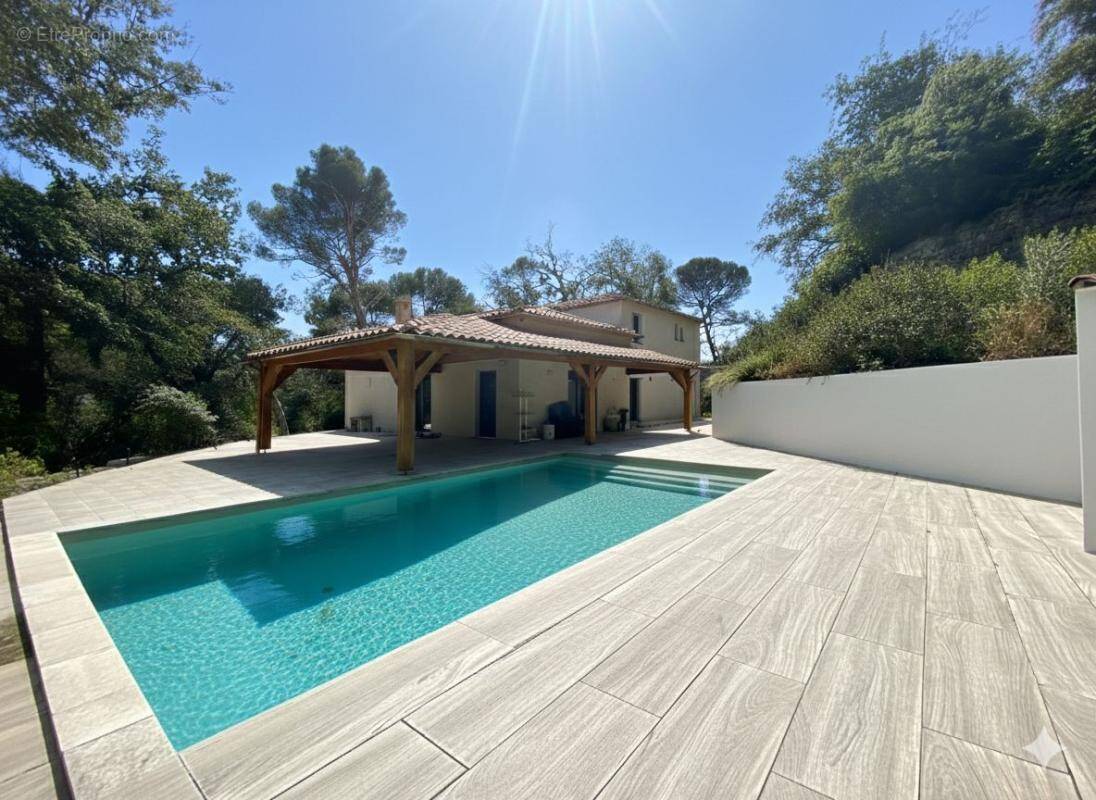 Maison à MOUGINS