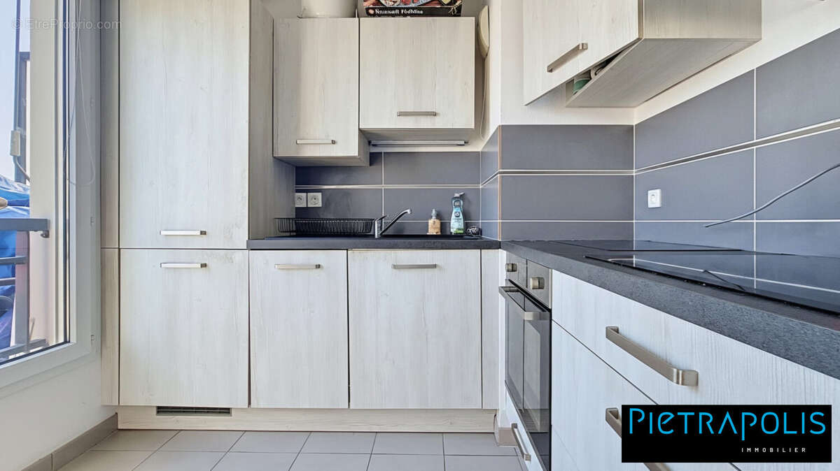 Appartement 60 m² à Vaulx-En-Velin  - photo 8