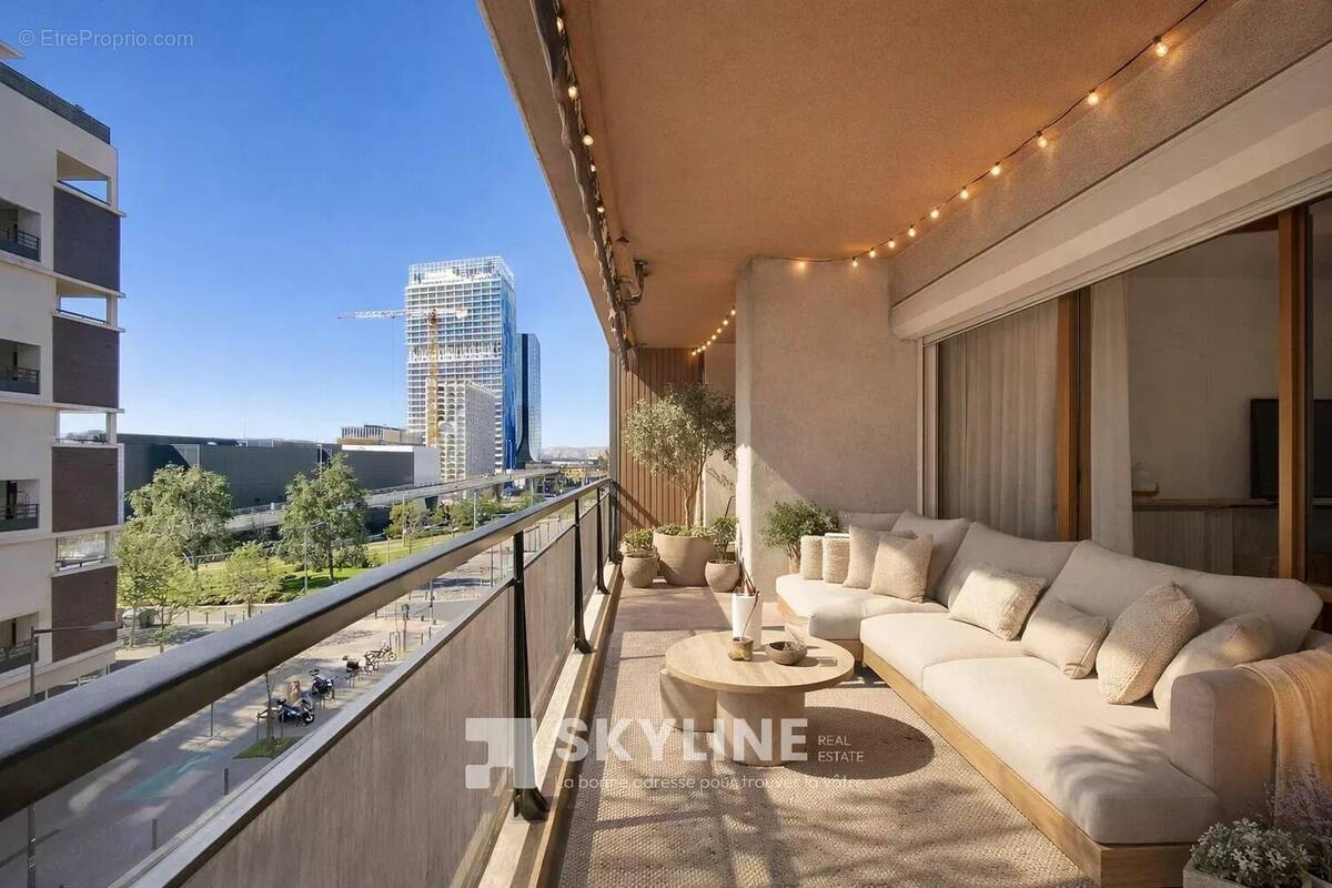 Appartement à MARSEILLE-2E