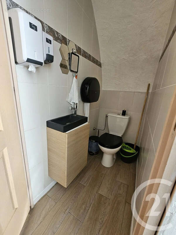 Autre à GATTIERES