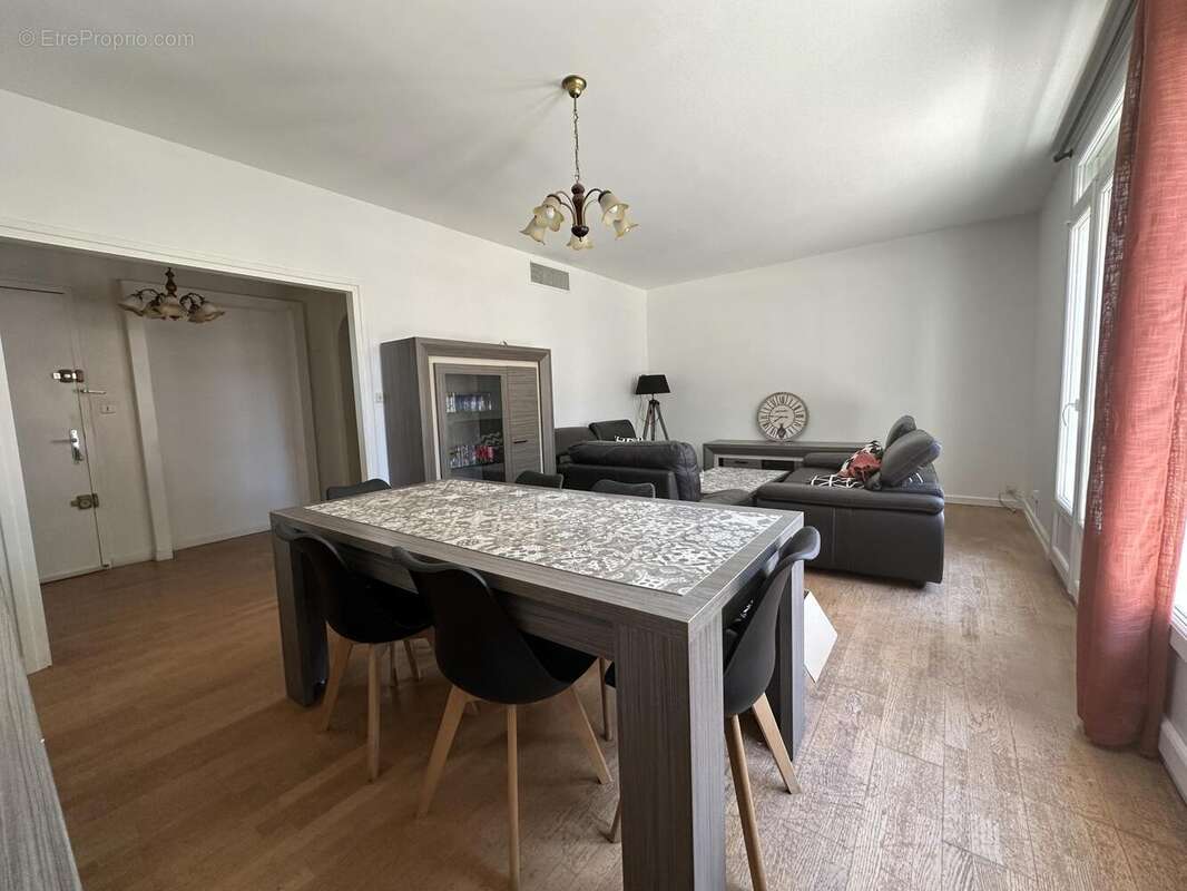 Appartement à BEZIERS