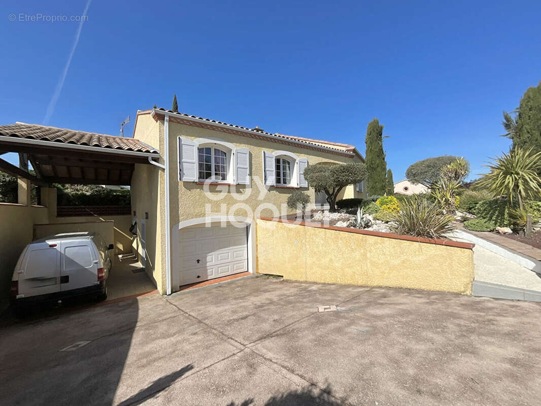 Villa T5 avec piscine sur une parcelle d'environ 1 200 m2 - photo 14