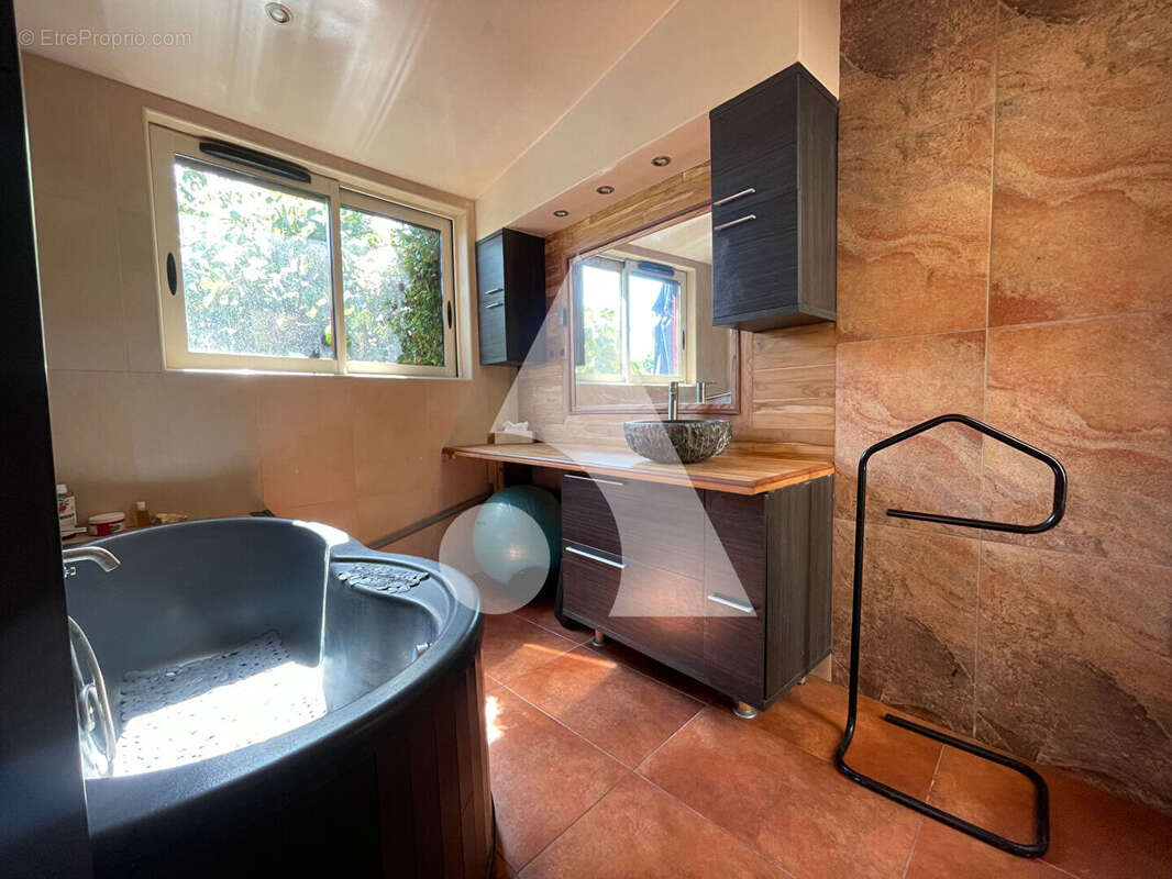 Maison à SUCY-EN-BRIE