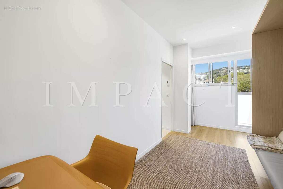 Appartement à CANNES