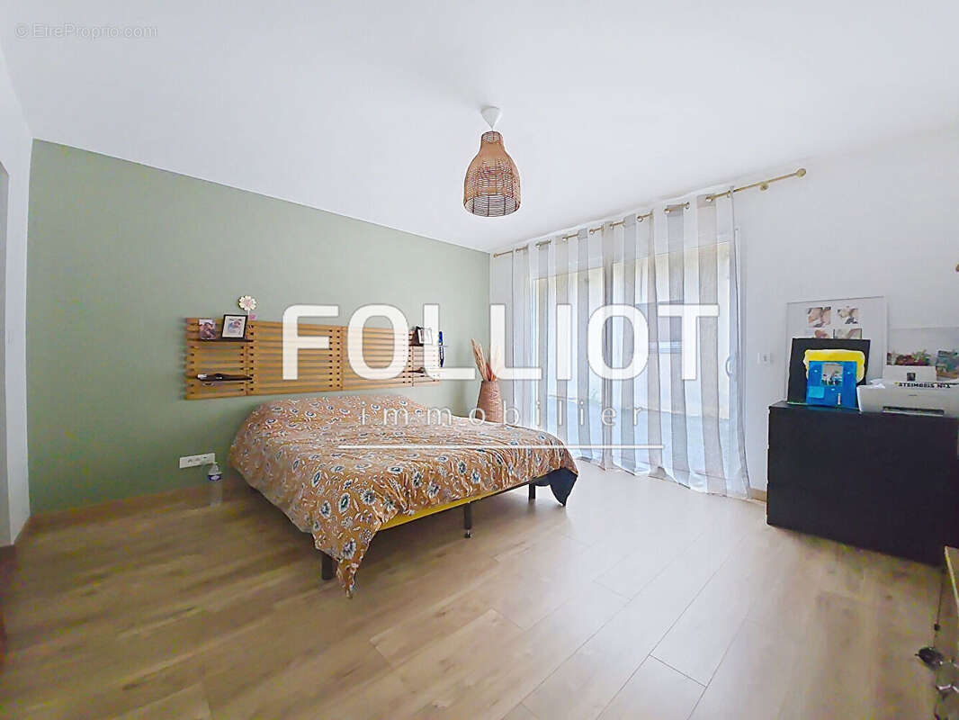 Maison à BRICQUEVILLE-SUR-MER