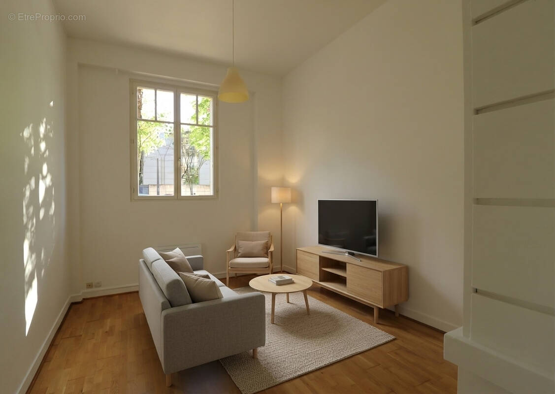 Appartement à PARIS-15E