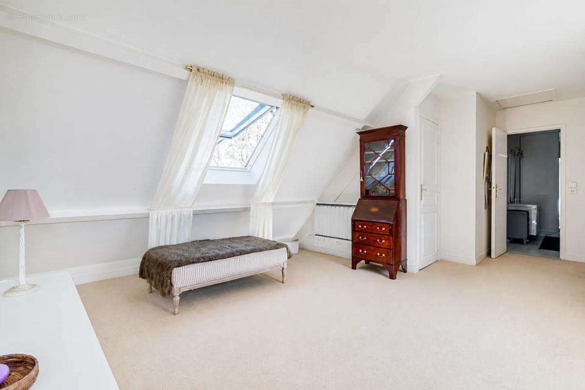 Appartement de 5 pièces de 160 m² à Jouy-en-Josas - photo 9