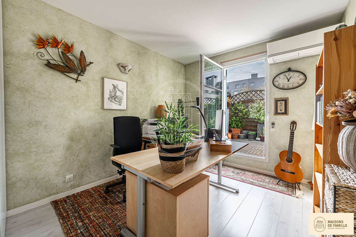 Appartement à HOUILLES