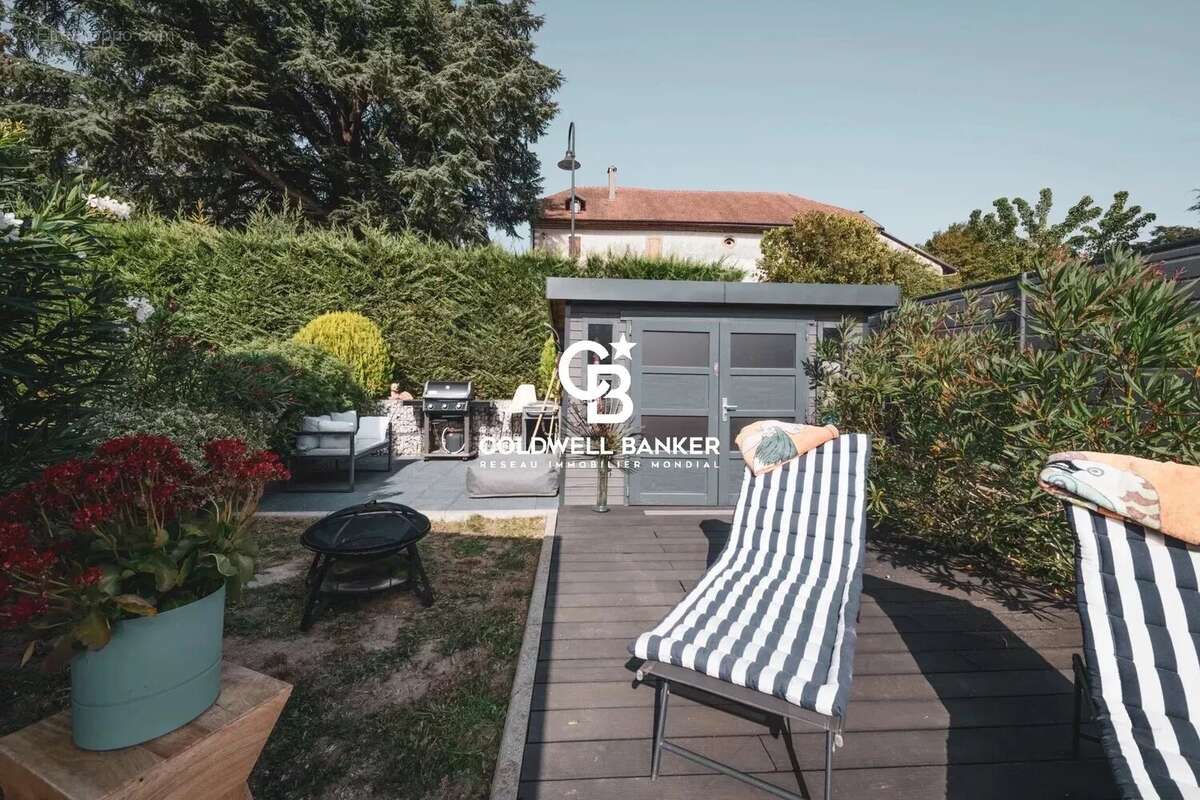 Maison à VETRAZ-MONTHOUX