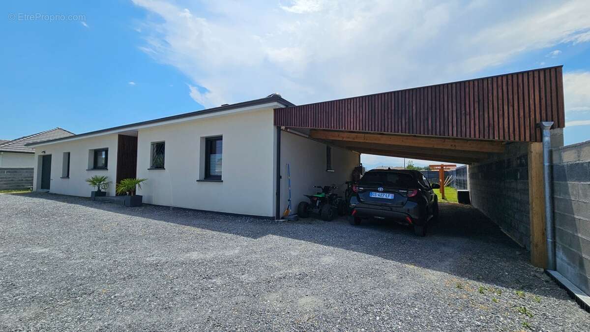 Maison à vendre 6 pièces avec jardin , garage et piscine OURSBELILLE (65) - photo 6