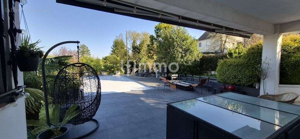 Propriété moderne & lumineuse avec piscine à Jablines - photo 2