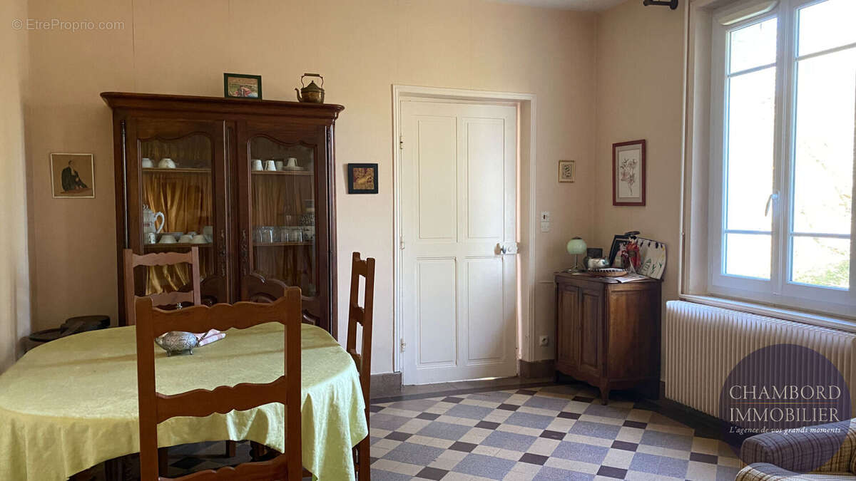 Maison à FRESNES