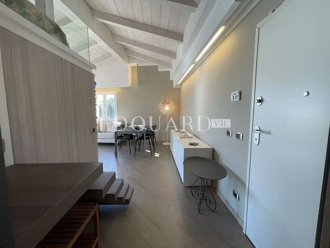Appartement à ROQUEBRUNE-CAP-MARTIN