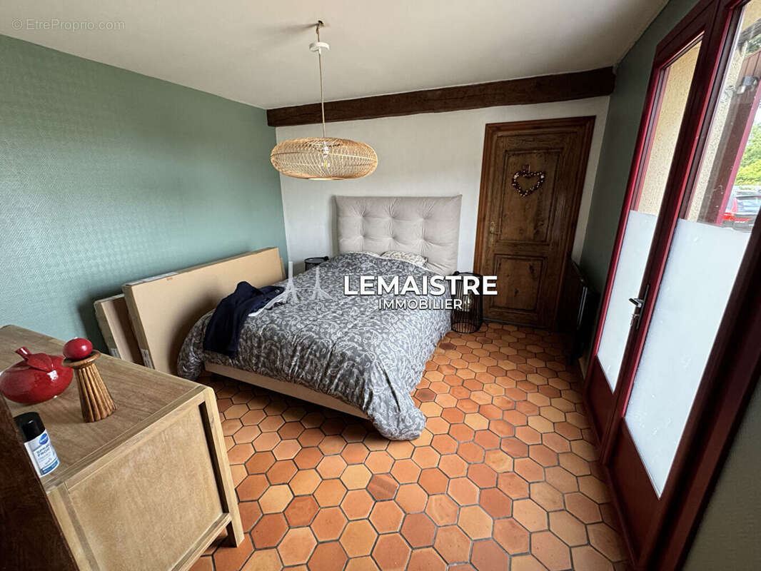 Entre GODERVILLE et TERRES-DE-CAUX - Maison de caractère 159 m² - 4 chambres - 11 000 m² - Dépendances et écuries - photo 9