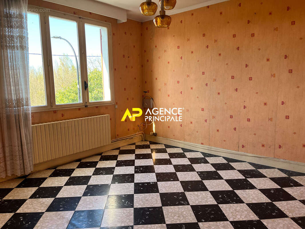 Maison à SARTROUVILLE