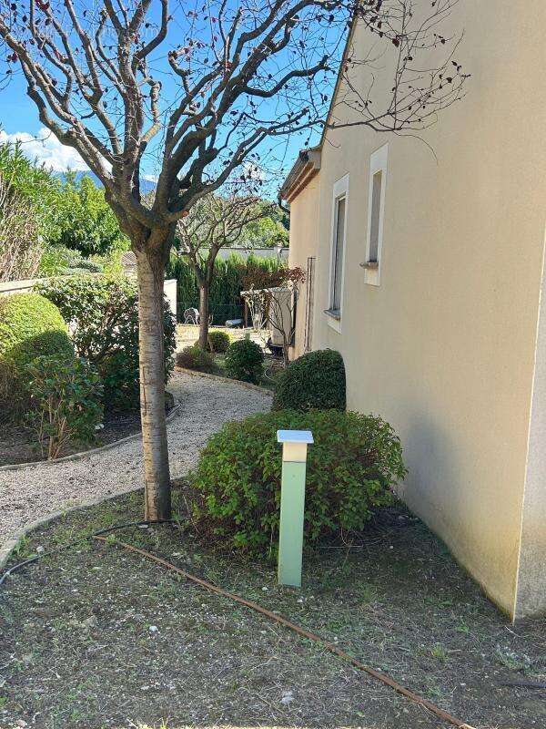 Maison à VAISON-LA-ROMAINE