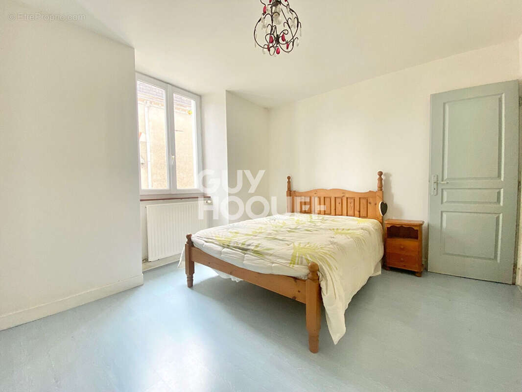 Maison à SAUVETERRE-DE-BEARN