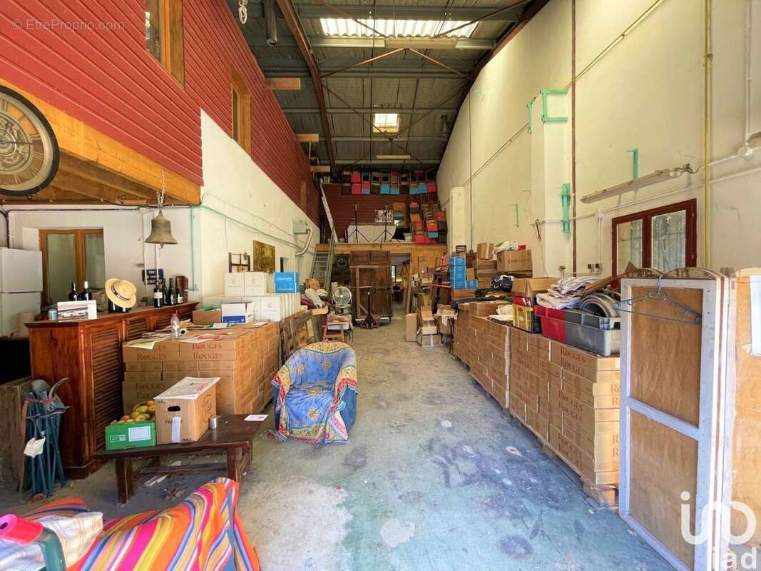 Photo 6 - Commerce à CARCES