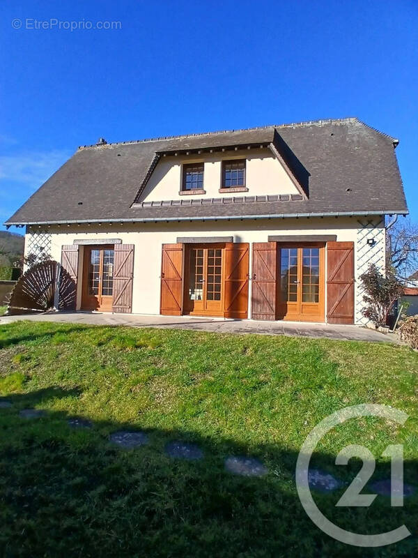 Maison à LA CHAPELLE-REANVILLE