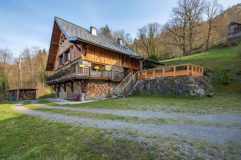 Maison à UGINE