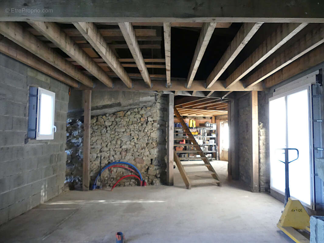 Maison à SAINTE-FLORENCE