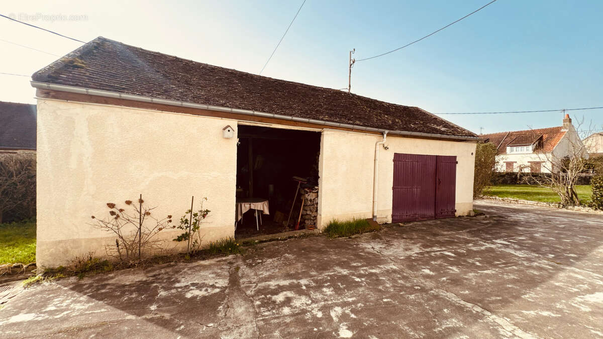 Longère bourguignonne située dans le secteur d' ISLAND au prix de 246 100 €. - photo 50