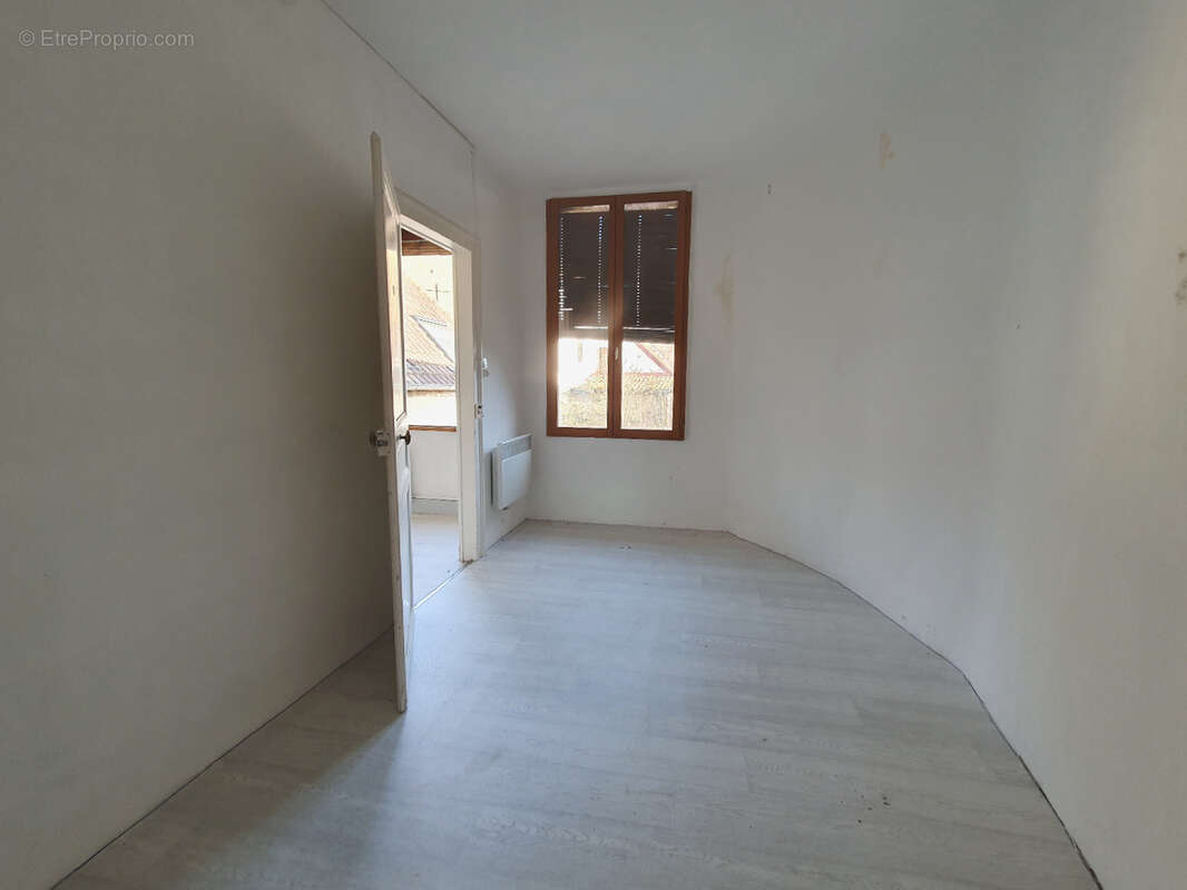 Maison à AIX-EN-OTHE