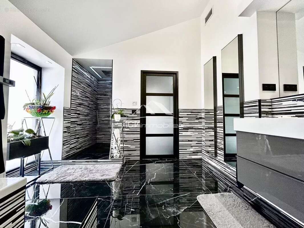 Propriété de caractère de 320 m² - 4 chambres - proche Nîmes - photo 15