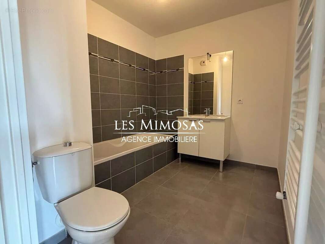 Appartement à FREJUS