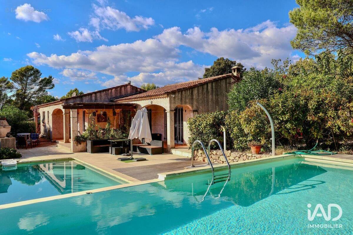 Photo 1 - Maison à BAGNOLS-EN-FORET