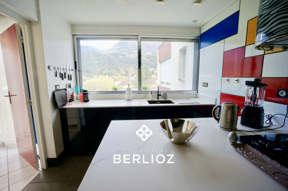 Appartement à MEYLAN