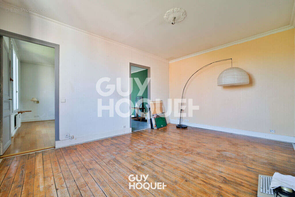 Appartement à ISSY-LES-MOULINEAUX