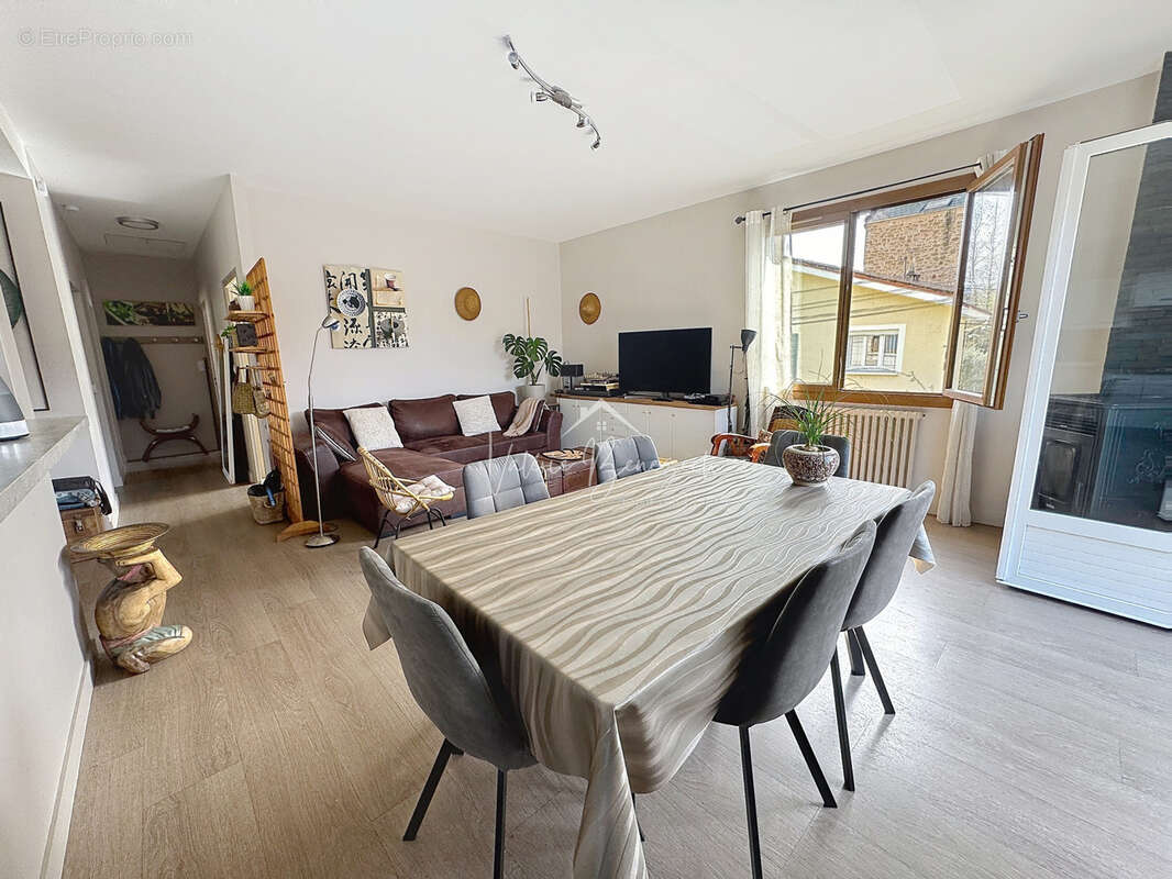 Maison à SAINT-AFFRIQUE