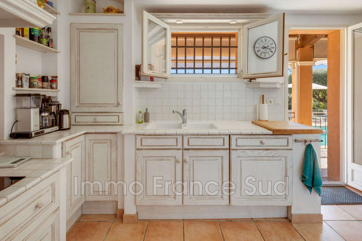 Maison à LA GARDE-FREINET