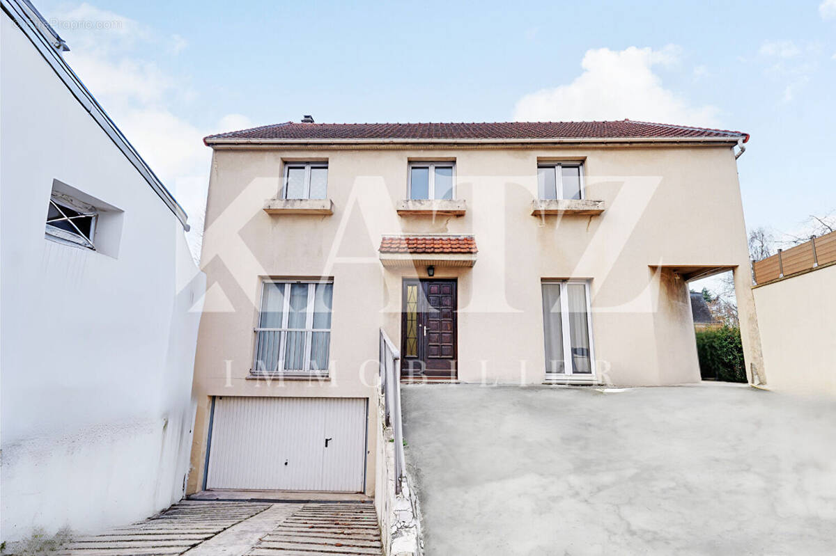Maison à GARCHES